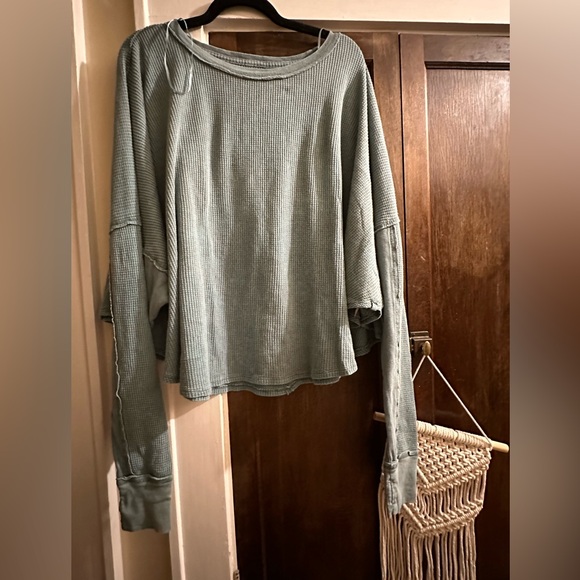 We The Free Tops - NWOT we the free large- green top